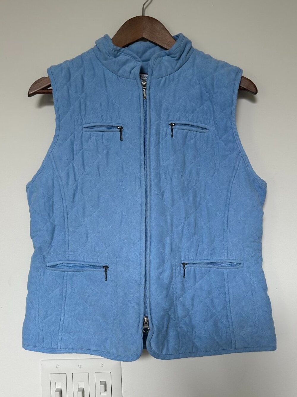 Croft & Barrow Light Blue Faux Suede Quilted Zip Vest with Cinch Back Size M